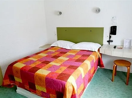 Cit'hotel Du Tigre 2* ヴェルダン・シュル・ムーズ